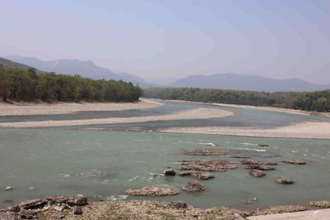 तमोर, अरुण नदीमा बहाव उल्लेख्य बढ्ने